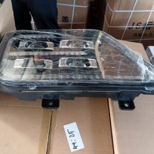 Фара передняя правая LED Yutong ZK6126 (4121-00483)