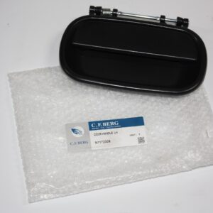 Ручка двери наружная левая Isuzu 66/71 8978677221